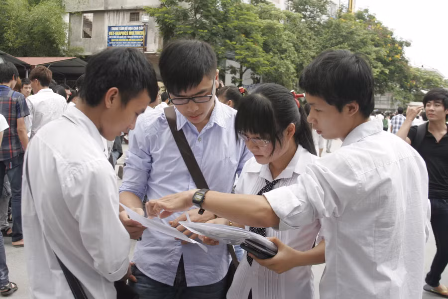 Xây dựng ngân hàng câu hỏi phục vụ thi và kiểm định chất lượng là hết sức quan trọng. Ảnh: Hữu Cường