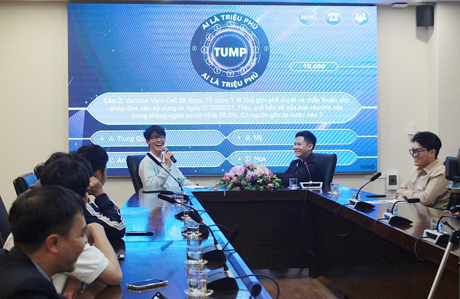 Chương trình “Ai là triệu phú TUMP” thu hút đông đảo sinh viên tham gia. Chương trình “Ai là triệu phú TUMP” thu hút đông đảo sinh viên tham gia.