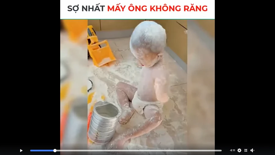 Clip: Dân mạng "suy sụp" cảnh bé trai "tắm"... sữa bột