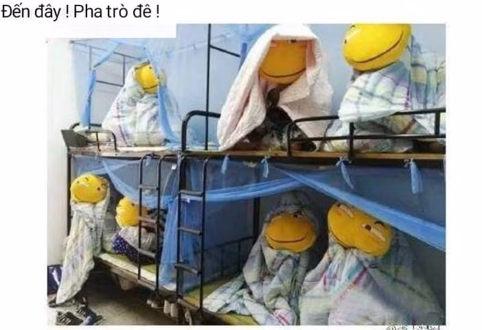 Kiểm tra kí túc xá bị học trò “hù dọa”, thầy giáo cao tay xử lý cứng