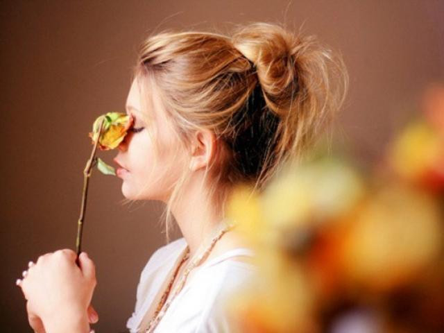 Gái ế méo mặt chờ bùa yêu hiệu nghiệm 