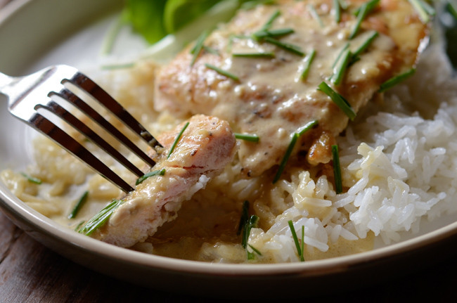 Cách làm món thịt gà sốt mù tạt ngon ngọt, béo ngậy - Ảnh 5 Cách làm món thịt gà sốt mù tạt ngon ngọt, béo ngậy - Ảnh 5