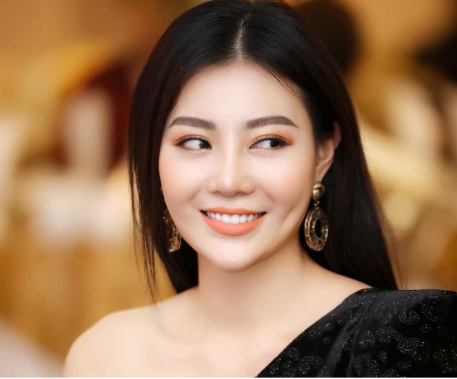 Nữ diễn viên sinh năm 1988 ngày càng khẳng định tài năng và độ chín trong diễn xuất. Nữ diễn viên sinh năm 1988 ngày càng khẳng định tài năng và độ chín trong diễn xuất.