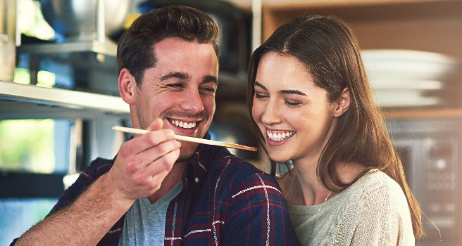 Mỗi hành động nhỏ cộng lại sẽ là một sự cảm kích lớn mà đối phương dành cho bạn. (Ảnh: ITN) Mỗi hành động nhỏ cộng lại sẽ là một sự cảm kích lớn mà đối phương dành cho bạn. (Ảnh: ITN)