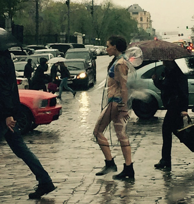 chet cuoi voi nhung con nguoi hai huoc hinh anh 10