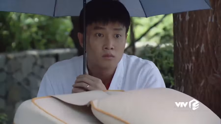 "Về nhà đi con" ngoại truyện: Vũ trở thành ông chồng ghen tuông.