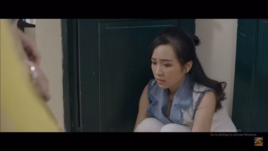 "Những nhân viên gương mẫu" tập 3: Chi bị trưởng phòng Như Ý hành đủ kiểu. "Những nhân viên gương mẫu" tập 3: Chi bị trưởng phòng Như Ý hành đủ kiểu.