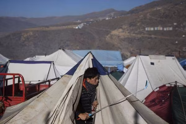 Ai bảo ở cái vùng heo hút như Tây Tạng không có gậy tự sướng? Nhầm to.