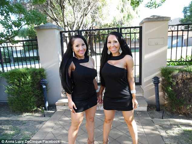 Chị em song sinh ám ảnh với cơn nghiện 