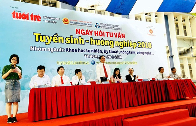 Ban chuyên gia tư vấn chuyên môn theo nhóm ngành tại ngày hội Ban chuyên gia tư vấn chuyên môn theo nhóm ngành tại ngày hội