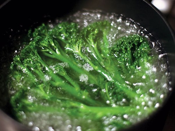 meo-luoc-rau-xanh-gion-khong-hai-suc-khoe--giadinhvietnam.com 2