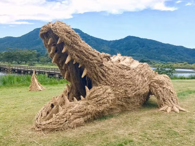 Chỉ với những cọng rơm khô, người Nhật tạo nên nhiều thứ khiến ai cũng thán phục - Ảnh 2.