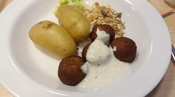 suat-an-trua-o-truong-cua-hoc-sinh-khap-the-gioi-7