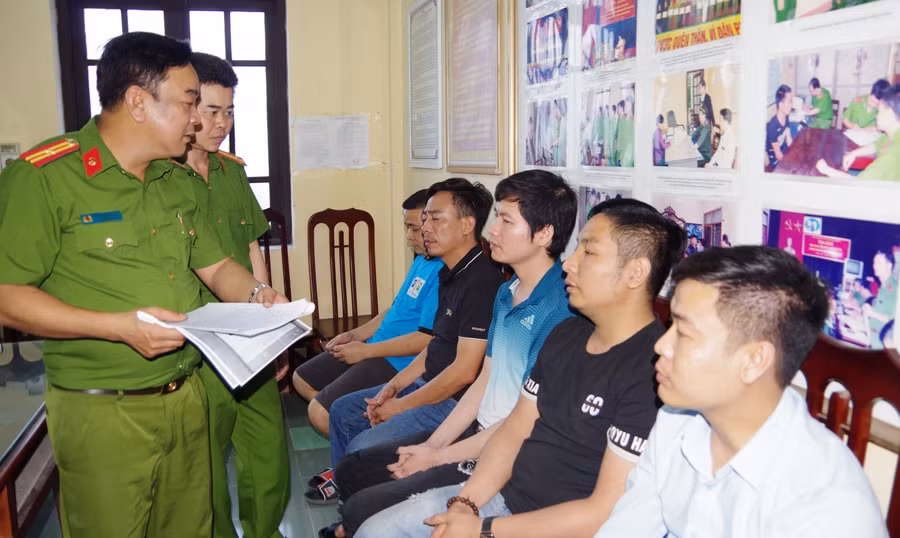 các đối tượng tại cơ quan công an - ảnh Công an Hà Nam.