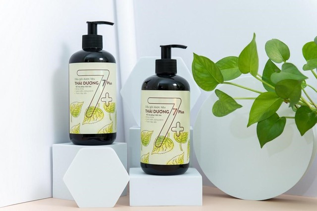 Thái Dương 7 Cộng với bảng thành phần thảo dược tự nhiên.