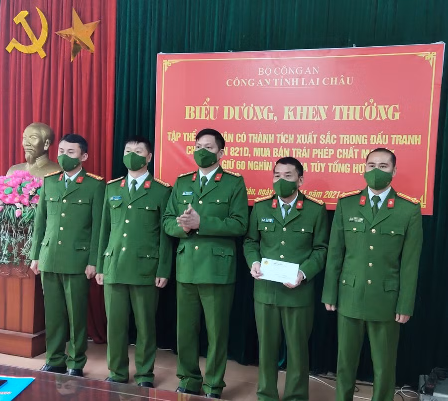 Khen thưởng tôt công tác trong chuyên án 821D