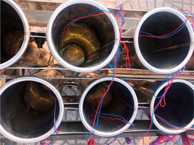 Trận địa 2.700 quả pháo hoa chờ khai hoả đón giao thừa ở Sài Gòn - Ảnh 7.