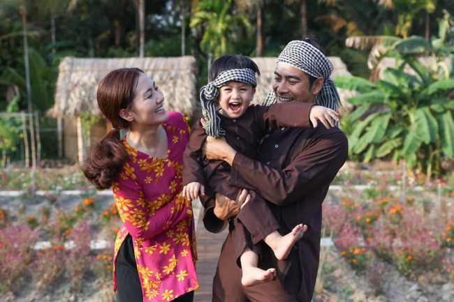 Những dấu hiệu cho thấy Thanh Bình và Ngọc Lan đã sớm chia tay từ lâu? - Ảnh 11. Những dấu hiệu cho thấy Thanh Bình và Ngọc Lan đã sớm chia tay từ lâu? - Ảnh 11.