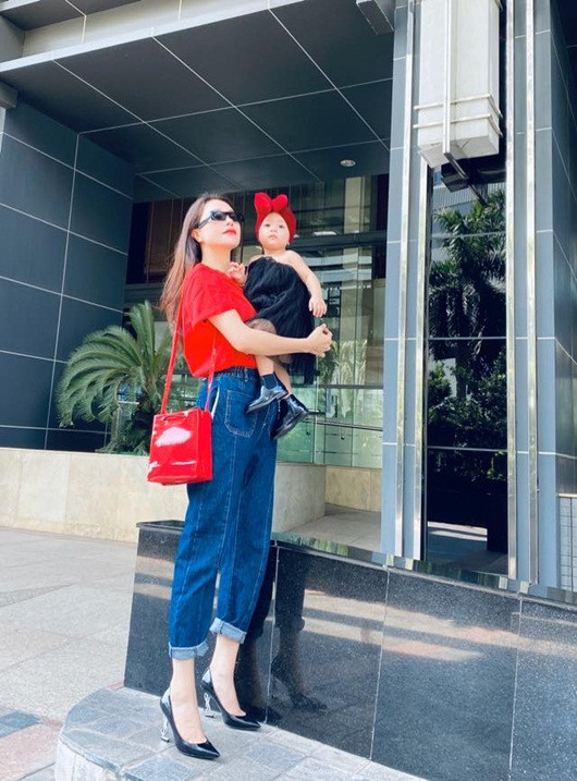 Xuất hiện cặp mẹ con Xuất hiện cặp mẹ con