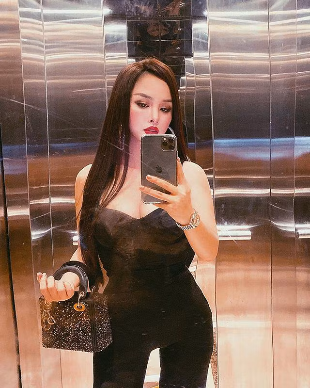 dien ao dai trang don gian trong le cuoi em chong, chi dau bao thy van xinh dep kho cuong - 7