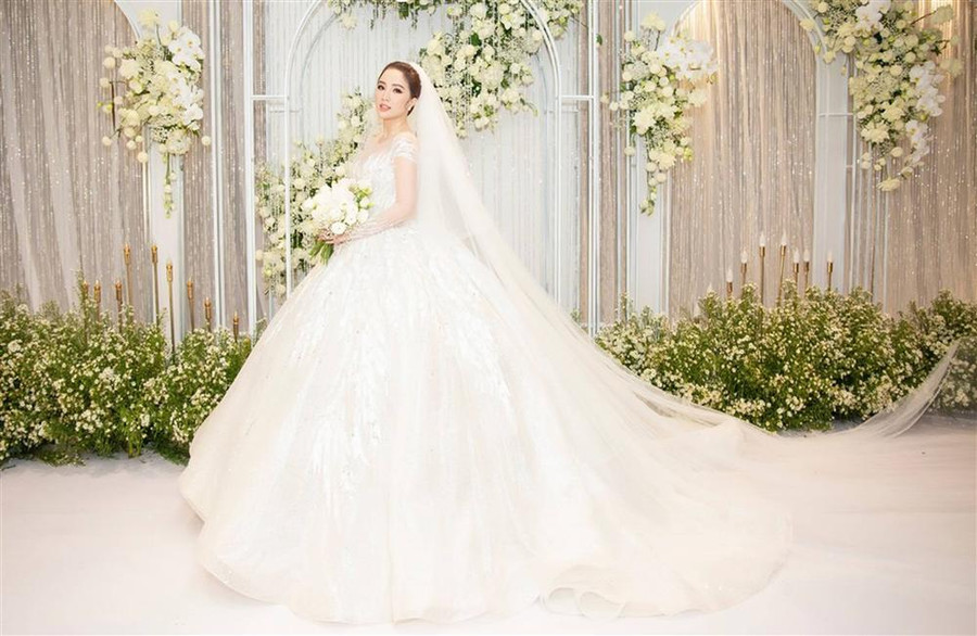 Những khoảnh khắc chưa công bố trong lễ cưới của Bảo Thy ảnh 3 Những khoảnh khắc chưa công bố trong lễ cưới của Bảo Thy-3