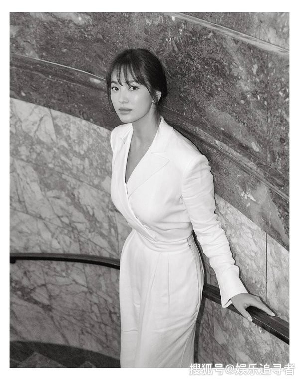 Hình ảnh trong trẻo mong manh của vợ cũ Song Joong Ki