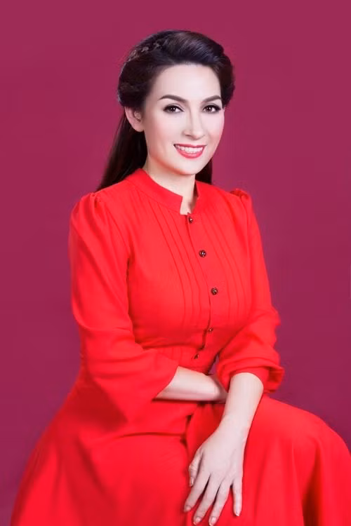 Ngôi sao - Phi Nhung bật mí về thân phận con lai, khẳng định Mạnh Quỳnh không phải là cha của con gái (Hình 3).