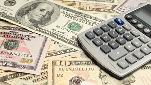 Báo cáo của CNN năm 2016 chỉ ra, trung bình một gia đình cho con du học ở Mỹ sẽ chi trả hơn 120.000 USD cho 4 năm học tại đại học tư. Báo cáo của CNN năm 2016 chỉ ra, trung bình một gia đình cho con du học ở Mỹ sẽ chi trả hơn 120.000 USD cho 4 năm học tại đại học tư.