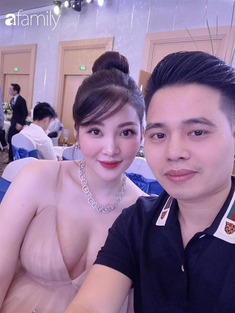 Cuộc sống sau đám cưới của cô dâu ở lâu đài 7 tầng, của hồi môn 200 cây vàng ảnh 8 Hé lộ bất ngờ về cuộc sống sau đám cưới của cô dâu ở trong lâu đài 7 tầng, của hồi môn 200 cây vàng, kinh ngạc nhất chính là nhan sắc-9