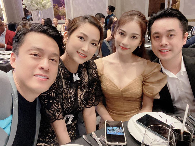 Lam Trường khoe ảnh vợ chồng tình cảm, nhan sắc trẻ trung của bà xã bỗng trở thành tâm điểm - Ảnh 3. Lam Trường khoe ảnh vợ chồng tình cảm, nhan sắc trẻ trung của bà xã bỗng trở thành tâm điểm - Ảnh 3.