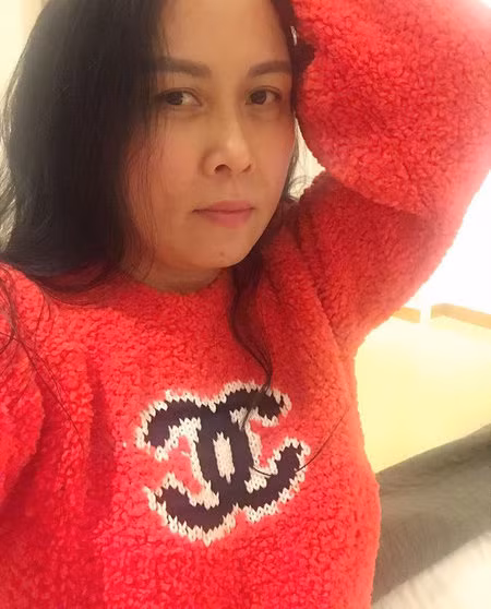 Không chỉ Ngọc Trinh và Jennie, Phượng Chanel cũng yêu thích chiếc áo cute này lắm nha.