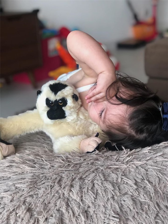 “Đẳng cấp” richkid như con gái siêu mẫu Hà Anh: Quần áo, đồ chơi đều là hàng hiệu, tủ giày riêng gần trăm đôi ảnh 9 “Đẳng cấp” richkid như con gái siêu mẫu Hà Anh: Quần áo, đồ chơi đều là hàng hiệu, tủ giày riêng gần trăm đôi ảnh 9