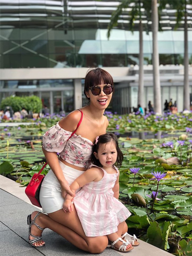 “Đẳng cấp” richkid như con gái siêu mẫu Hà Anh: Quần áo, đồ chơi đều là hàng hiệu, tủ giày riêng gần trăm đôi ảnh 21 “Đẳng cấp” richkid như con gái siêu mẫu Hà Anh: Quần áo, đồ chơi đều là hàng hiệu, tủ giày riêng gần trăm đôi ảnh 21