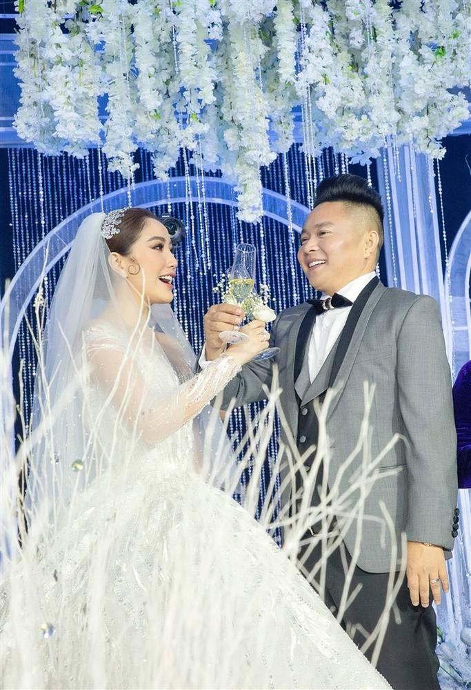 Những khoảnh khắc chưa công bố trong lễ cưới của Bảo Thy ảnh 8 Những khoảnh khắc chưa công bố trong lễ cưới của Bảo Thy-8