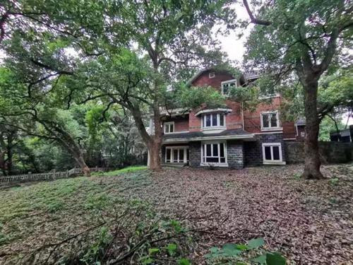 Biệt thự tuyệt đẹp hàng trăm tỷ của Kim Dung được rao bán nhưng chưa ai mua ảnh 1 Bất động sản - Biệt thự của