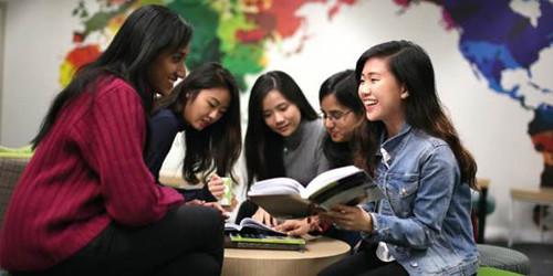 5 sai lầm thường gặp khi giúp con chọn trường du học Mỹ ảnh 2 Cha mẹ thường hướng con theo những ngành nghề mà không chắc con có đam mê.
