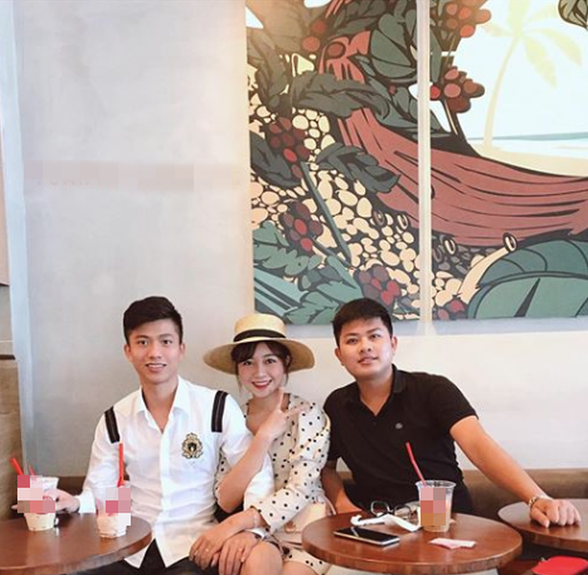 Bất ngờ chân dung vợ sắp cưới của cầu thủ Phan Văn Đức - Ảnh 2. Bất ngờ chân dung vợ sắp cưới của cầu thủ Phan Văn Đức - Ảnh 2.