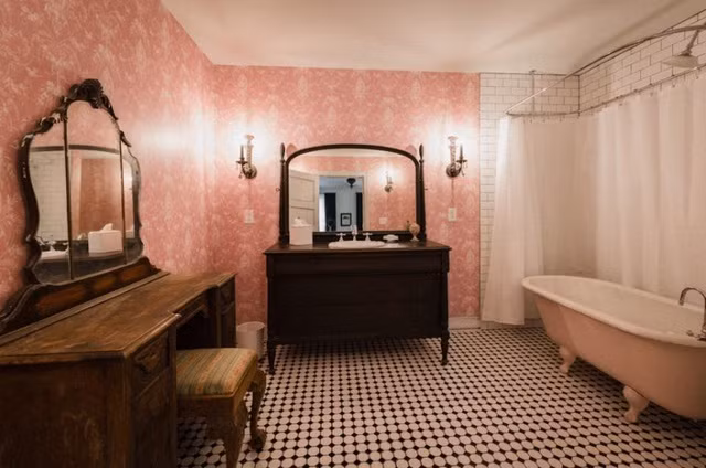 Phòng nghỉ gây ám ảnh nhất nước Mỹ lần đầu tiên mở cửa trở lại