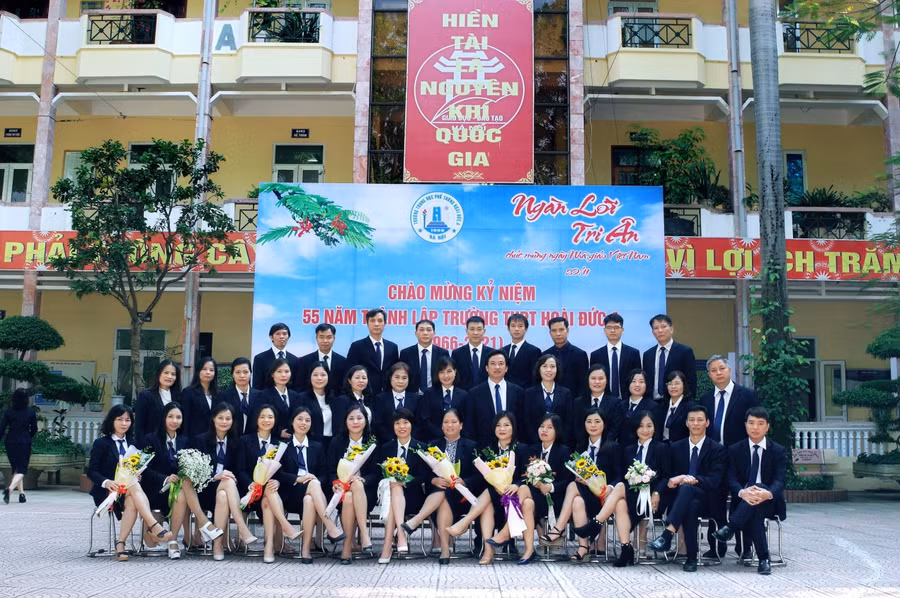 Chi bộ Đảng Trường THPT Hoài Đức A