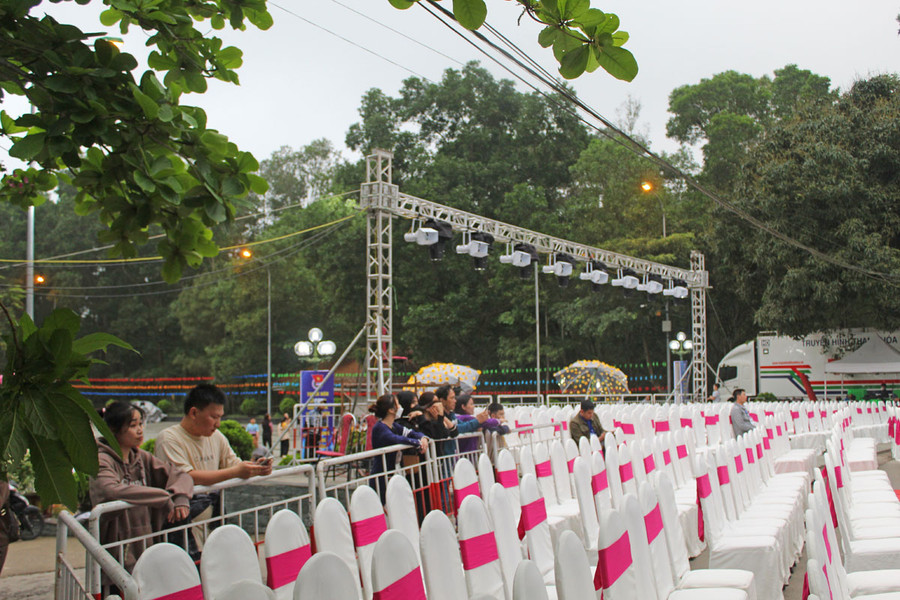 Chương trình khai mạc Lễ hội tình yêu hòn Trống Mái 2023 sẽ diễn ra vào 20h tối nay (9/4). Ảnh: LT. Chương trình khai mạc Lễ hội tình yêu hòn Trống Mái 2023 sẽ diễn ra vào 20h tối nay (9/4). Ảnh: LT.