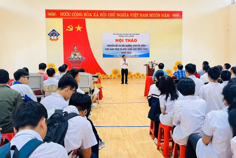 Cao Bằng tuyển dụng 73 chỉ tiêu viên chức giáo dục.