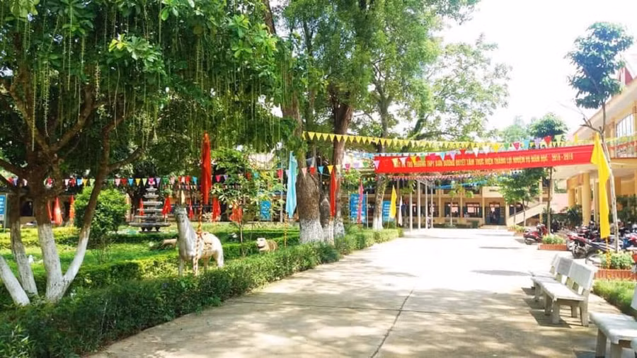 Trường học gấp rút chuẩn bị các điều kiện sẵn sàng cho năm học mới 2022-2023