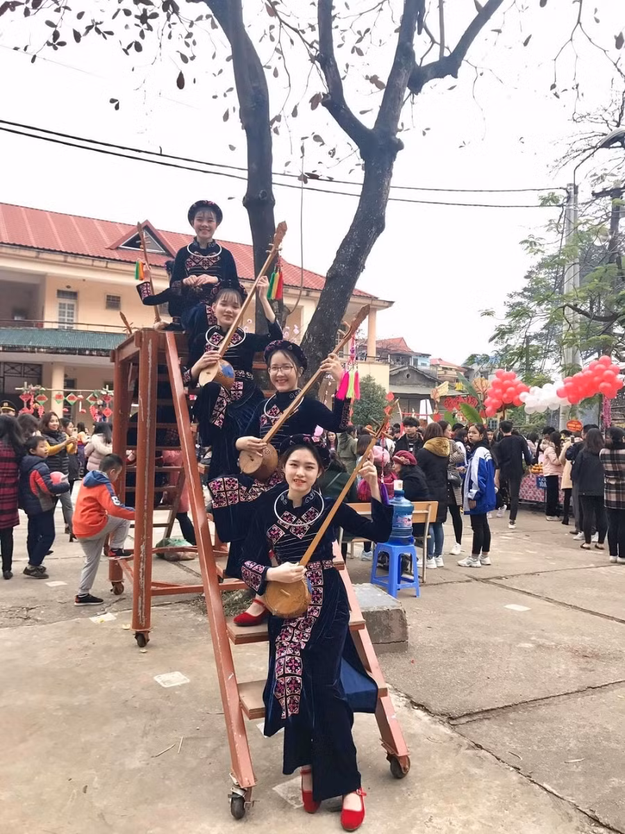 Học sinh được khám phá những nét đẹp về trang phục của các dân tộc