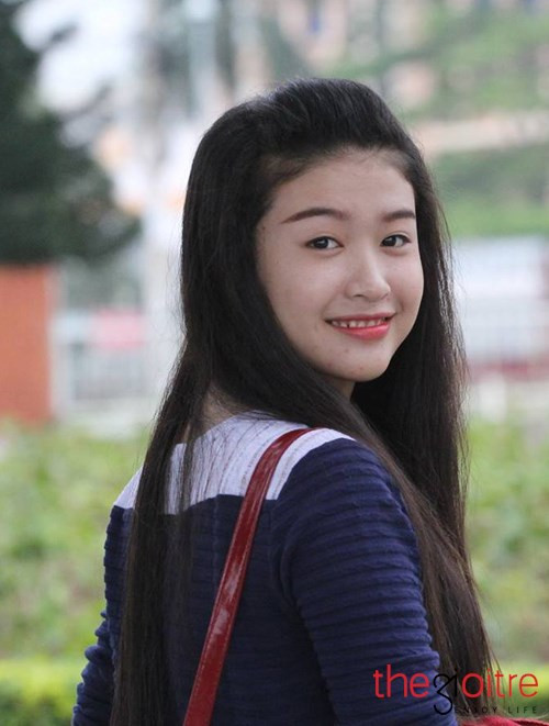 Nói về tính cách của mình, cô tự nhận mình là một con người khá vui tính, hòa đồng, hơi nóng tính nhưng chất phác. Nói về tính cách của mình, cô tự nhận mình là một con người khá vui tính, hòa đồng, hơi nóng tính nhưng chất phác.