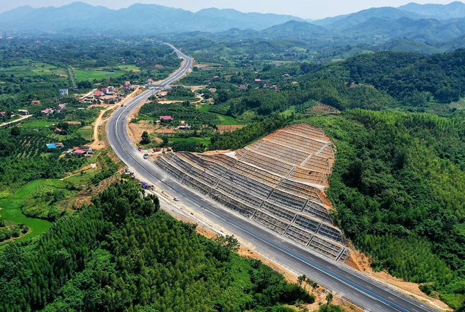 Cao tốc Bắc Giang - Lạng Sơn. Ảnh:Giang Huy.