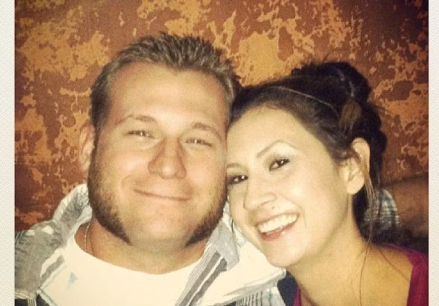 Cặp đôi Kristen và Kyle Upham.