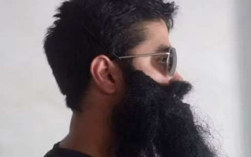 doanh nhan tre an do kien cha me vi da… sinh ra minh hinh 1