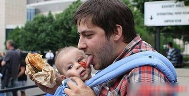 Bộ ảnh hài hước của cha và con ảnh 4