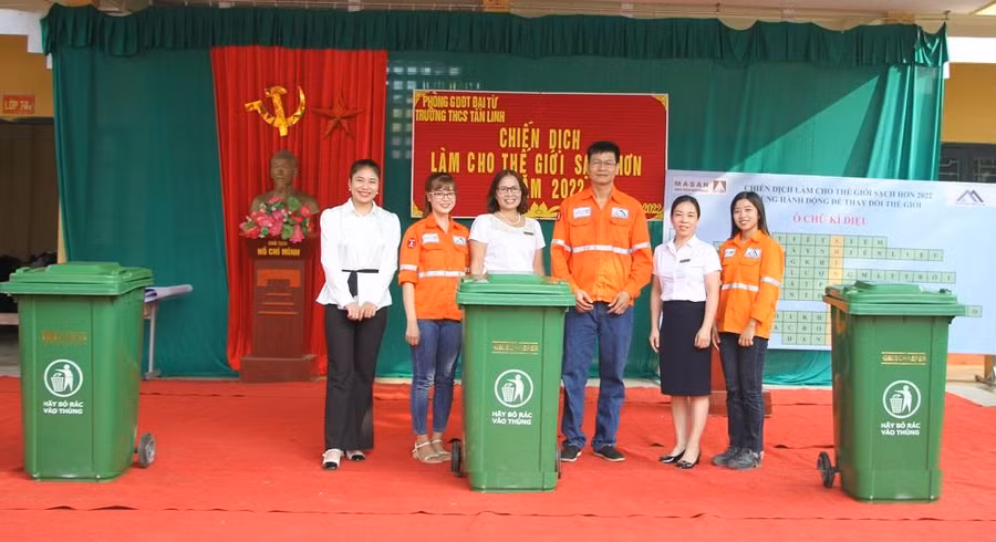 Công ty Núi Pháo tuyên truyền về bảo vệ môi trường tại trường THCS Tân Linh, huyện Đại Từ.