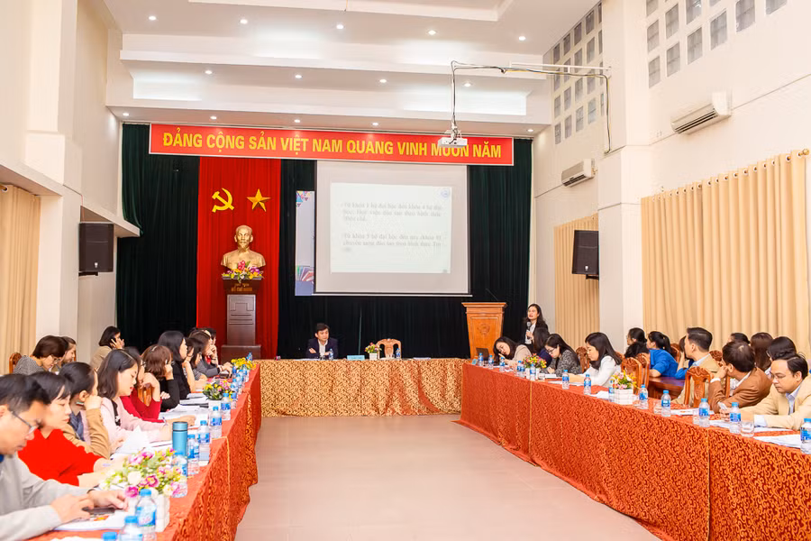 Quang cảnh hội thảo